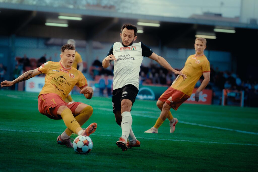Dzień meczowy: Puszcza Niepołomice – Znicz Pruszków 1:0